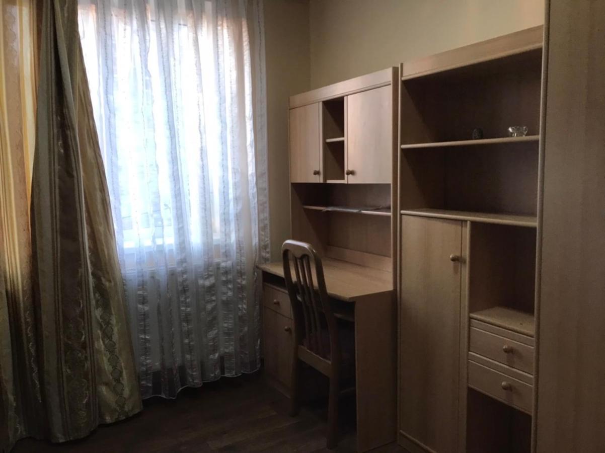 Кімнати В Центрі 호텔 우주고로트 외부 사진